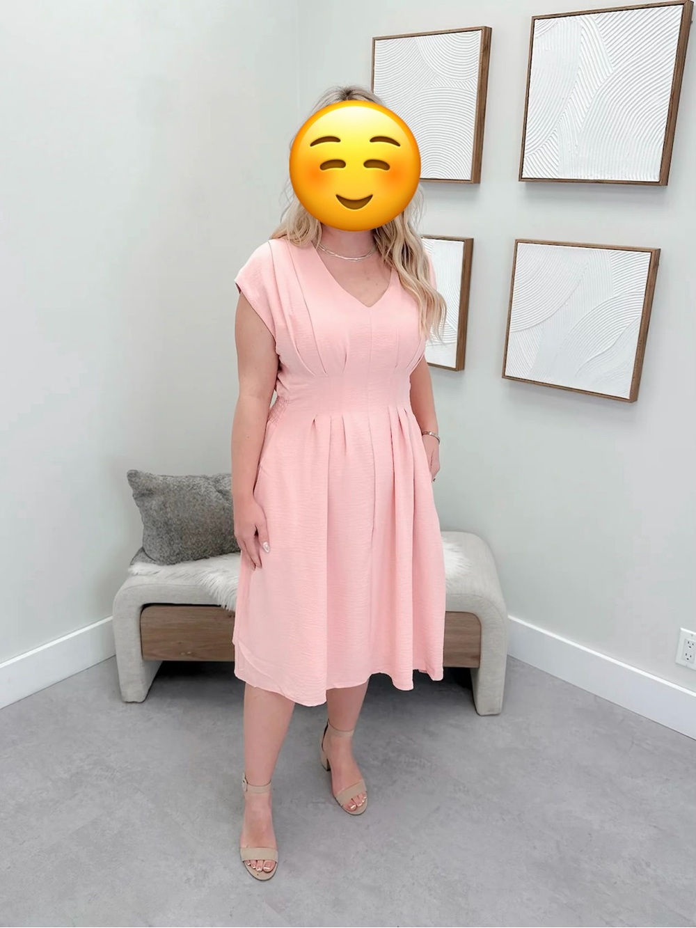 Women's Pink V-Neck Pleated Midi Dress